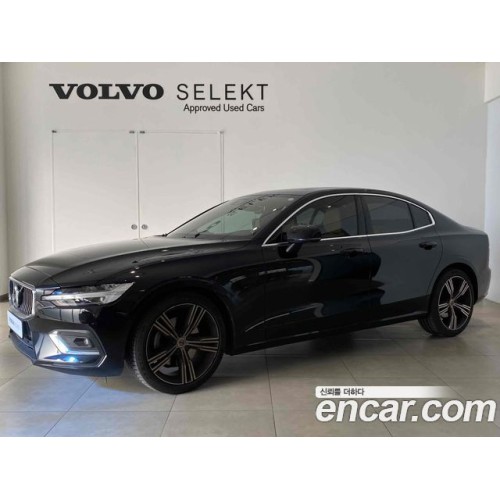 Volvo S60 2022 г.