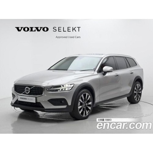 Volvo V60 2024 г.