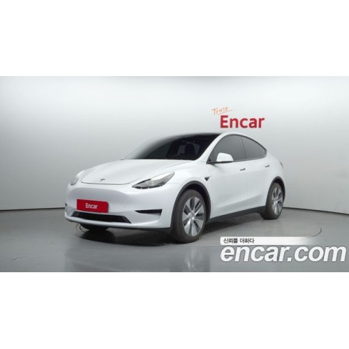 Tesla Model Y 2024 г.