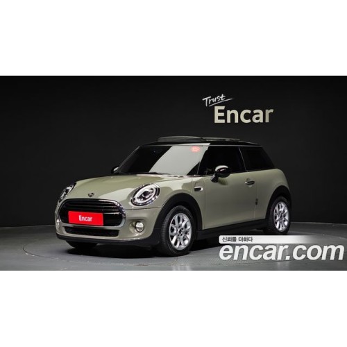 Mini Cooper 2019 г.