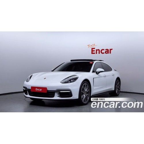 Porsche Panamera 2020 г.