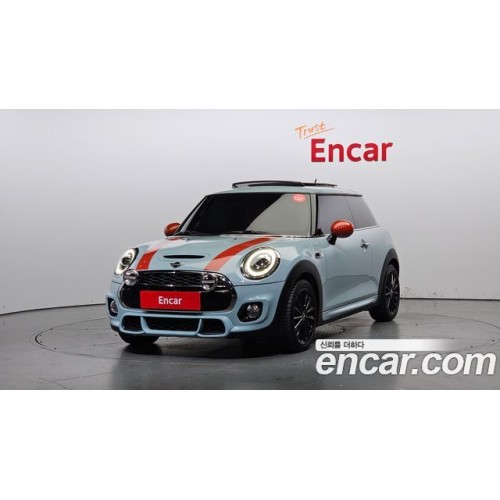 Mini Cooper 2019 г.