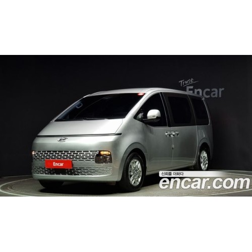 Hyundai Staria 2023 г.