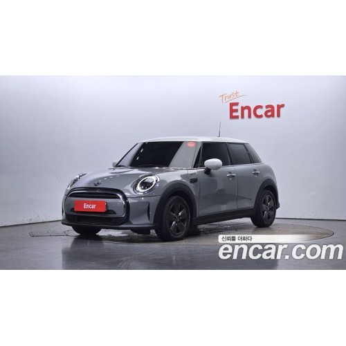 Mini Cooper 2023 г.