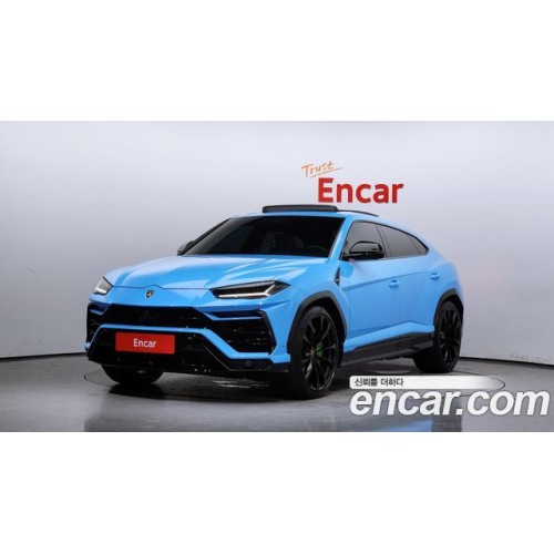 Lamborghini Urus 2022 г.