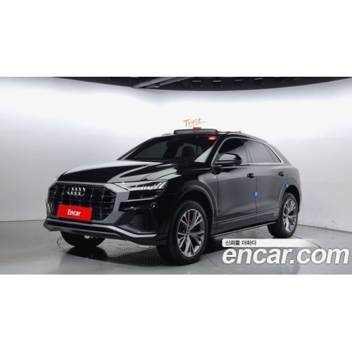 Audi Q8 2021 г.