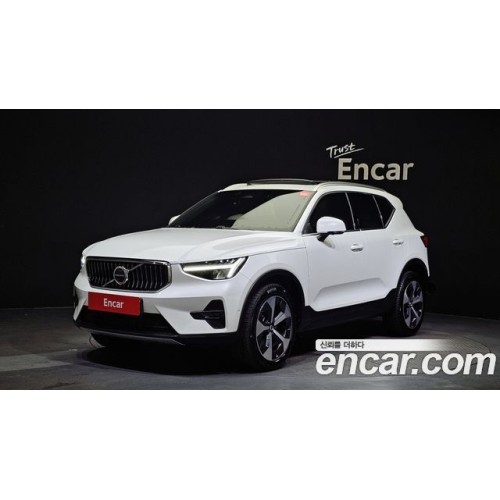 Volvo Xc40 2023 г.