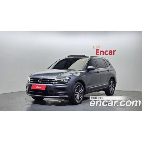 Volkswagen Tiguan 2020 г.