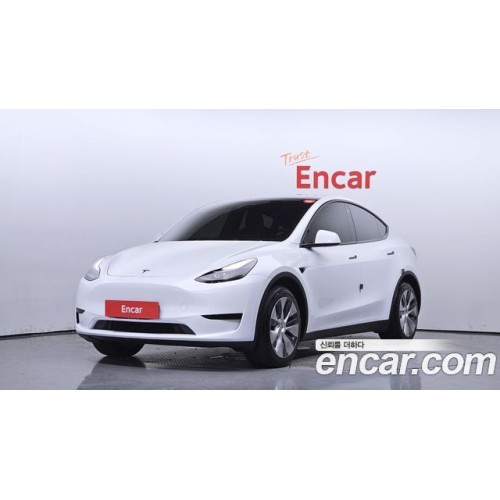 Tesla Model Y 2023 г.