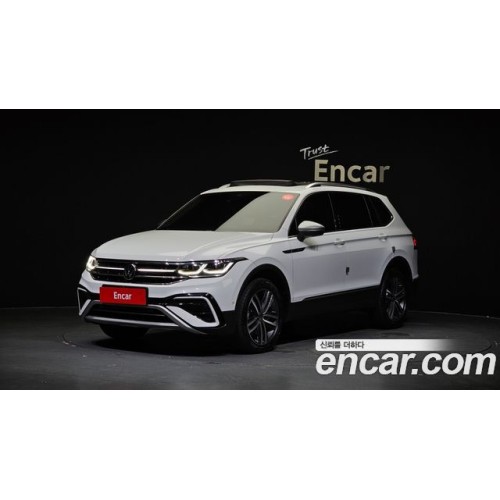 Volkswagen Tiguan 2023 г.