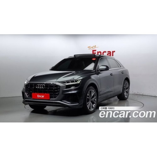 Audi Q8 2021 г.