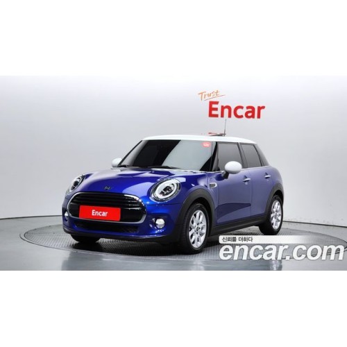 Mini Cooper 2019 г.