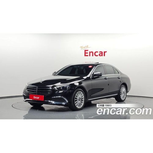 Mercedes Benz E-Class 2023 г.