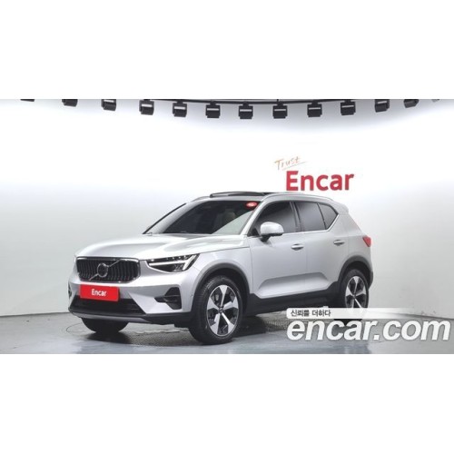 Volvo Xc40 2023 г.